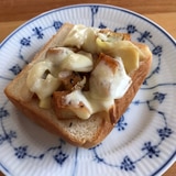 大学芋と生姜のチーズトースト